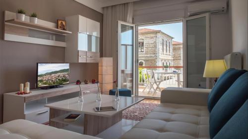 art28741507393499218611821142_small