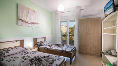 art75981507396602218611821148_small